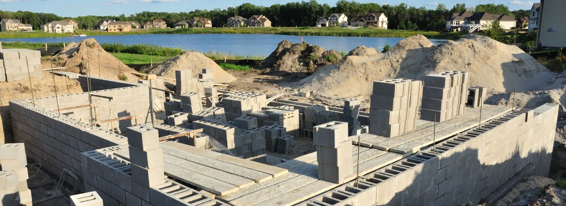The Versatility and Strength of Concrete Blocks in Construction